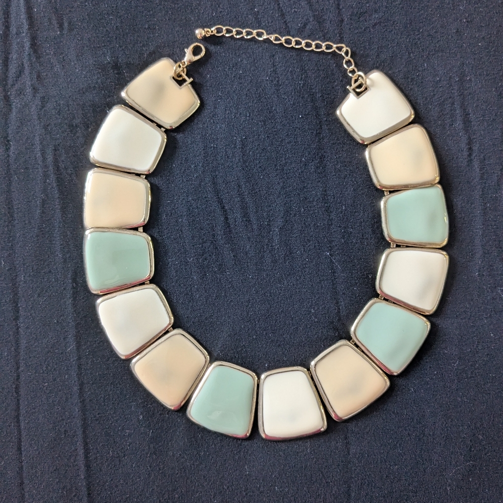 Geometric Cream and Green Collar Necklace